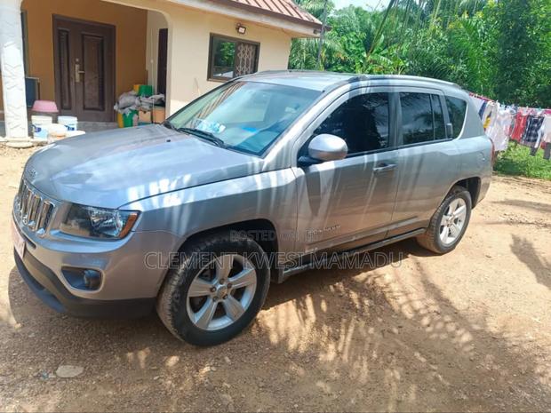 Jeep Compass Latitude 4x4 2016 Gray