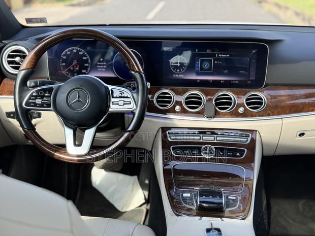 Mercedes-Benz E300 2019 White