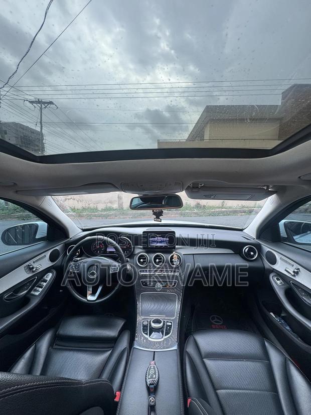 Mercedes-Benz C300 Luxury Sedan RWD (2.0L 4cyl 7A) 2016 White