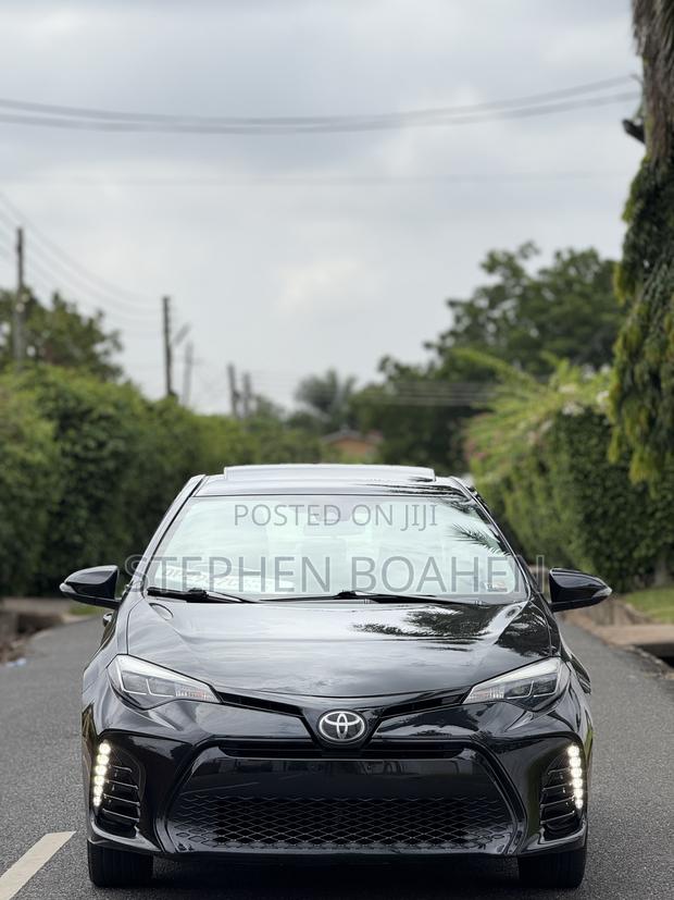 Toyota Corolla SE Special Edition 4dr Sedan (1.8L 4cyl CVT) 2017 Black