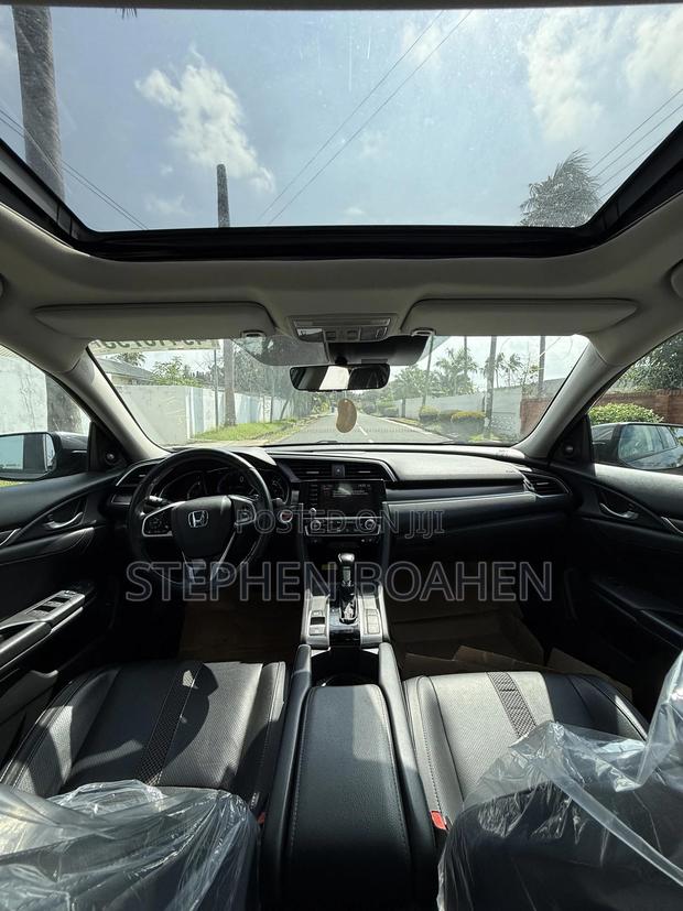 Honda Civic Touring Sedan 2019 Gray