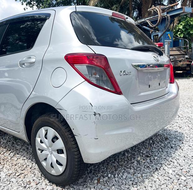 Toyota Vitz 1.3 AWD 3dr 2012 Silver