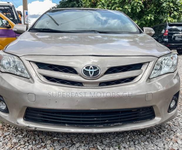 Toyota Corolla LE 4dr Sedan (1.8L 4cyl 4A) 2010 Beige