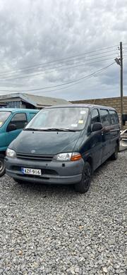 Toyota HiAce 2006 Green for sale