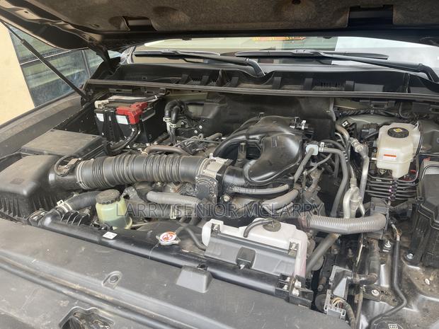 Toyota Land Cruiser J300 4.0 2022 Black
