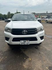 Toyota Hilux SR 4x4 2017 White for sale