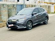 Honda HR-V Touring AWD 2020 Gray for sale