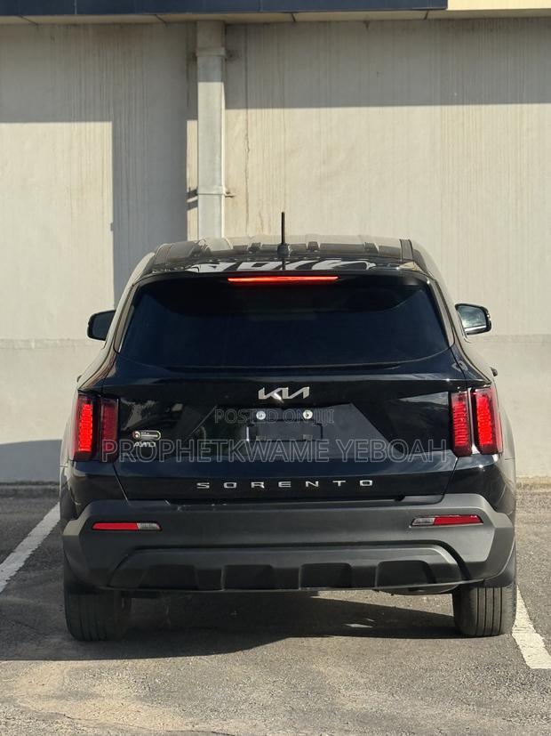 Kia Sorento LX 2022 Black