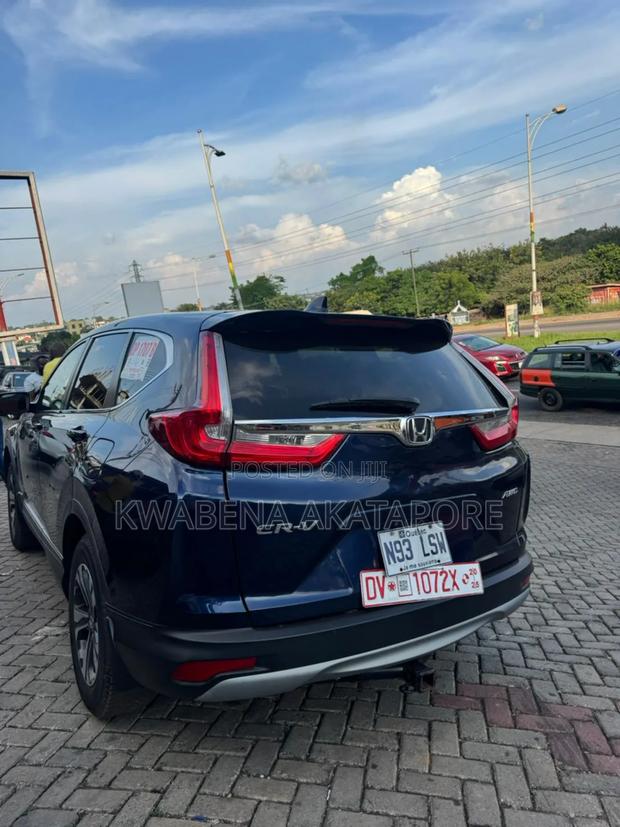 Honda CR-V Touring AWD 2018 Blue
