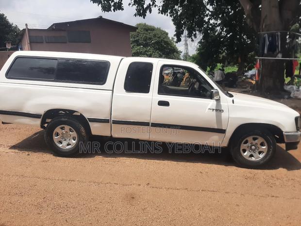 Toyota T100 1998 White