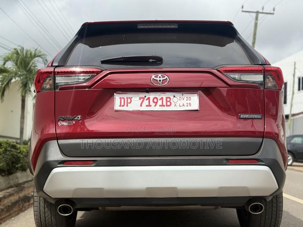 Toyota RAV4 Adventure 2019 Red