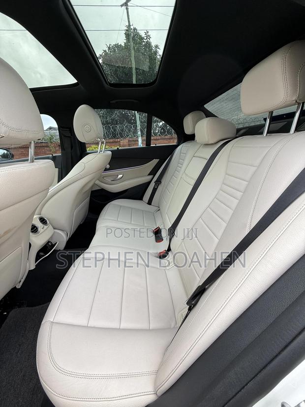 Mercedes-Benz E400 2017 White