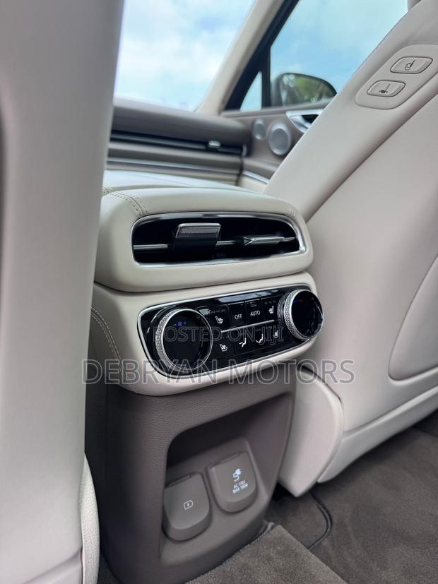 Genesis GV80 2023 Green