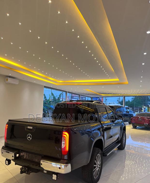 Mercedes-Benz X Class 2018 Black