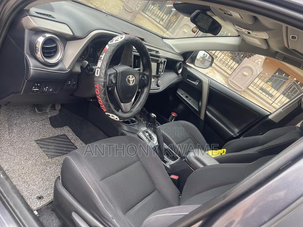 Toyota RAV4 2018 Gray