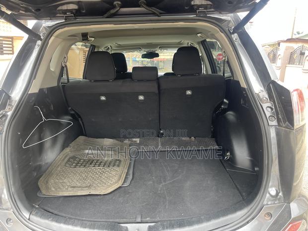 Toyota RAV4 2018 Gray