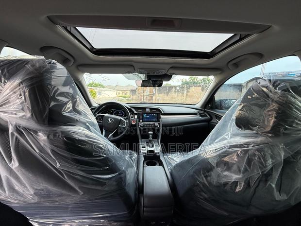 Honda Civic Touring Sedan 2019 Black
