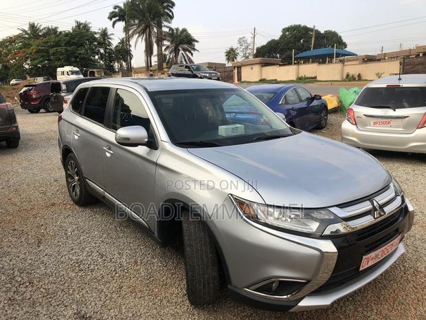 Mitsubishi Outlander 2015 Silver