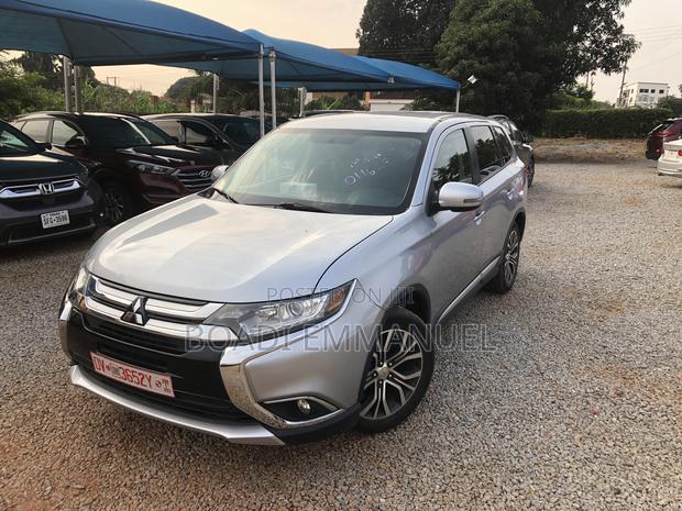 Mitsubishi Outlander 2015 Silver