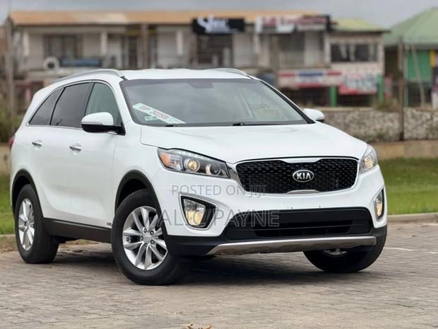Kia Sorento 4dr SUV 2016 White