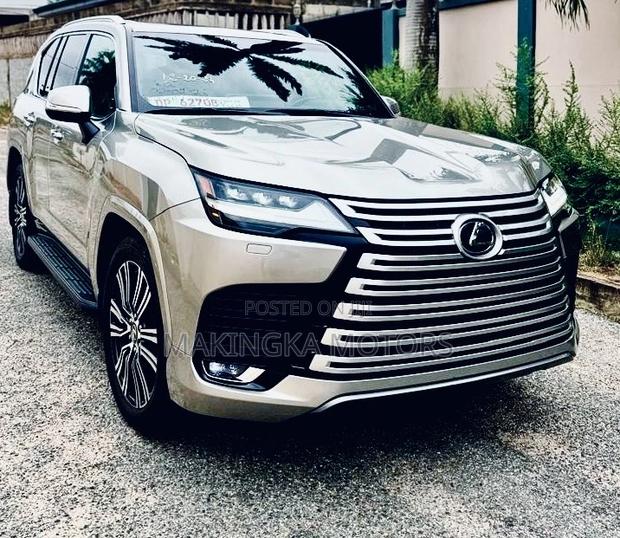 Lexus LX 2025 Gold