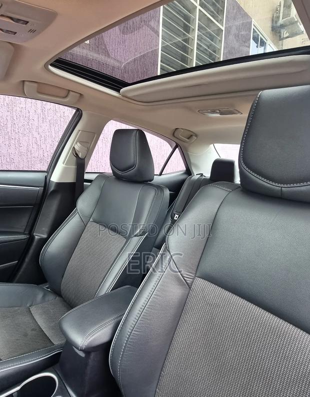 Toyota Corolla 2016 Black
