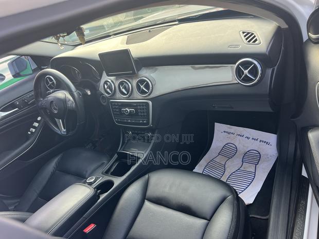 Mercedes-Benz GLA 250 2017 White