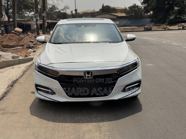 Honda Accord Touring 2018 White