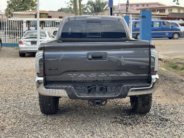Toyota Tacoma Limited 2019 Black