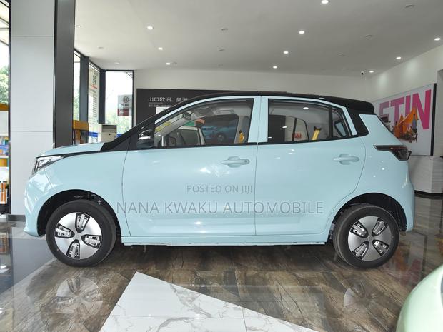 Car 2022 Blue