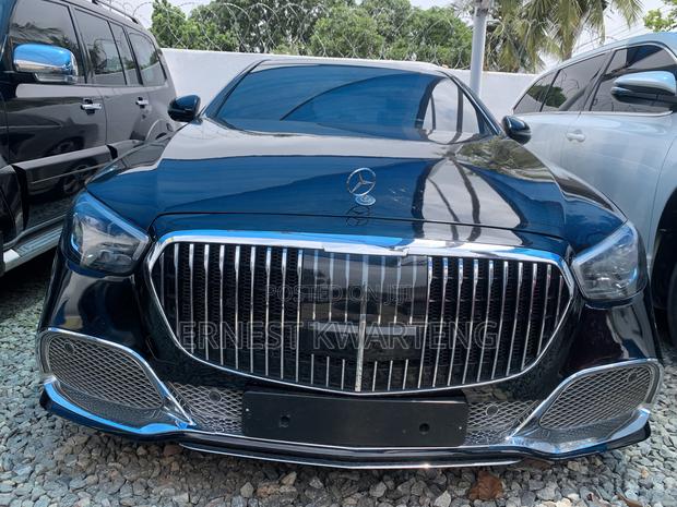 Mercedes-Benz E300 2017 Black