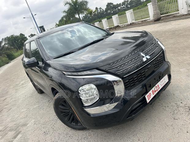 Mitsubishi Outlander 2024 Black