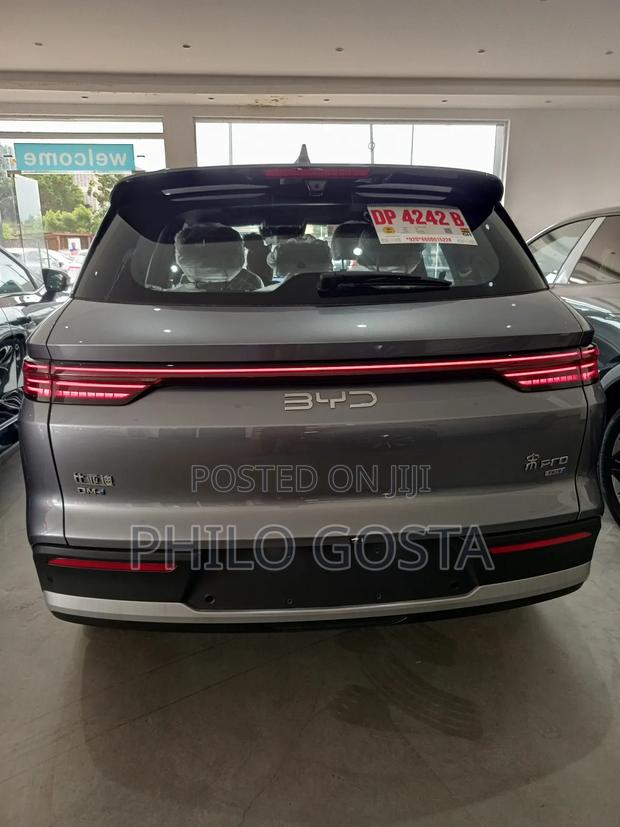 New BYD Song Pro DM-i 2025 Silver