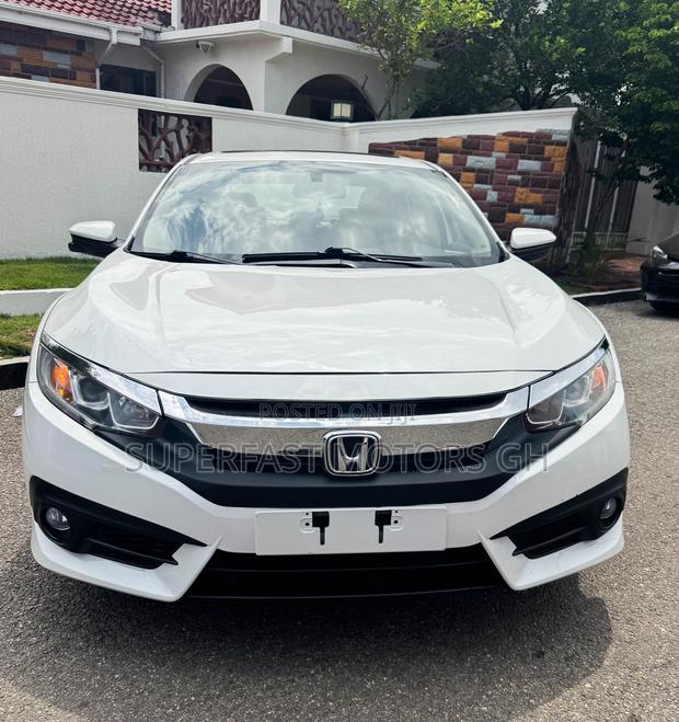 Honda Civic Touring 4dr Sedan (1.5L 4cyl) 2017 White