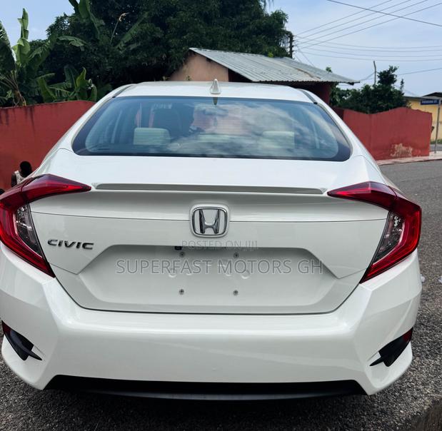 Honda Civic Touring 4dr Sedan (1.5L 4cyl) 2017 White