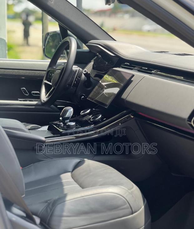 Land Rover Range Rover Sport 2023 White