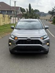 Toyota RAV4 XLE FWD 2020 Silver for sale