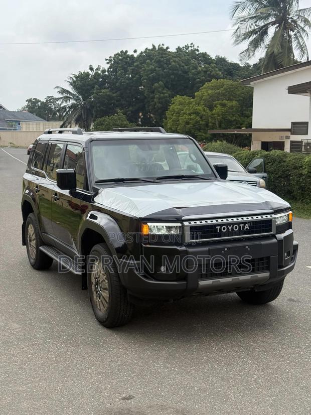 New Toyota Land Cruiser Prado 2.7 2024 Black