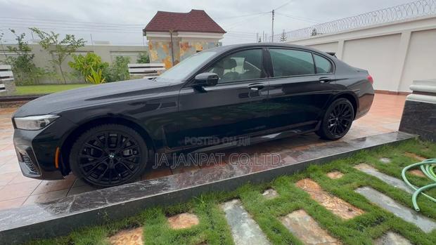 New BMW 740 2024 Black