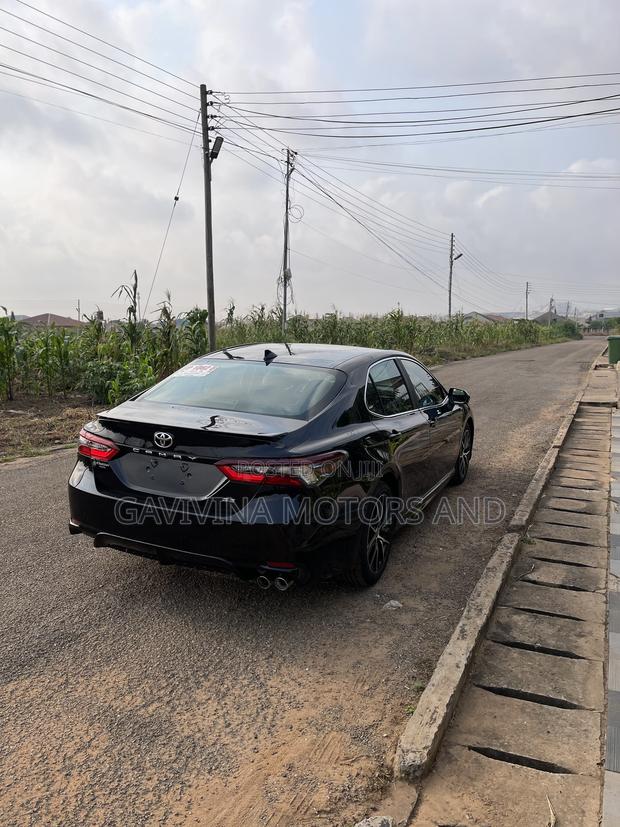 Toyota Camry SE 2022 Black