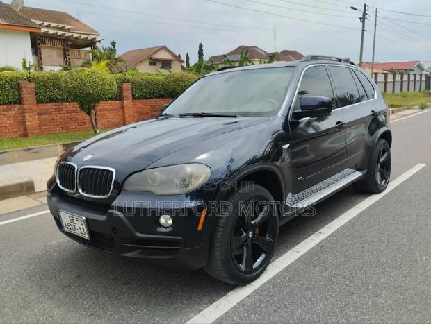 BMW X5 xDrive48i AWD (4.8L 8cyl 6A) 2010 Black