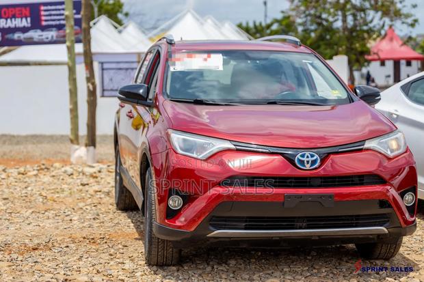 Toyota RAV4 2016 Red