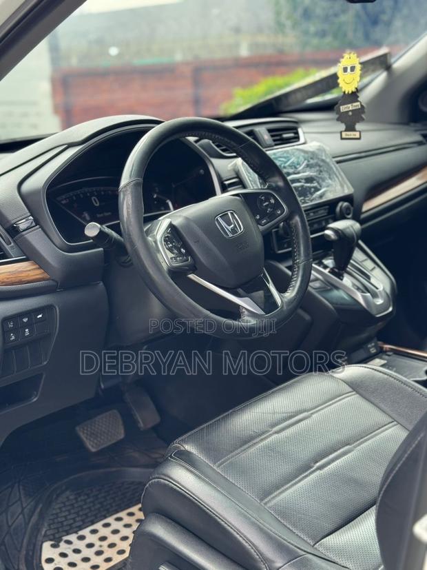 Honda CR-V Touring 2021 White