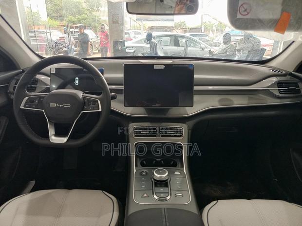 New BYD Destroyer 05 DM-i 1.5 Hybrid FWD 2025 Gray