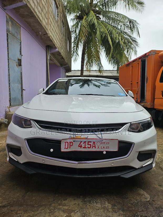 Chevrolet Malibu Premier w/2LZ 2017 White