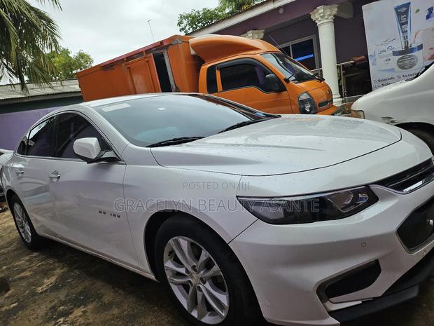 Chevrolet Malibu Premier w/2LZ 2017 White