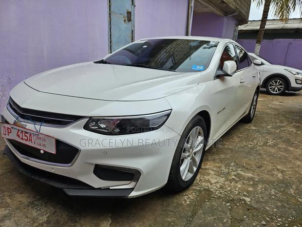 Chevrolet Malibu Premier w/2LZ 2017 White