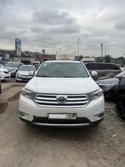 Toyota Highlander SE 2011 White for sale