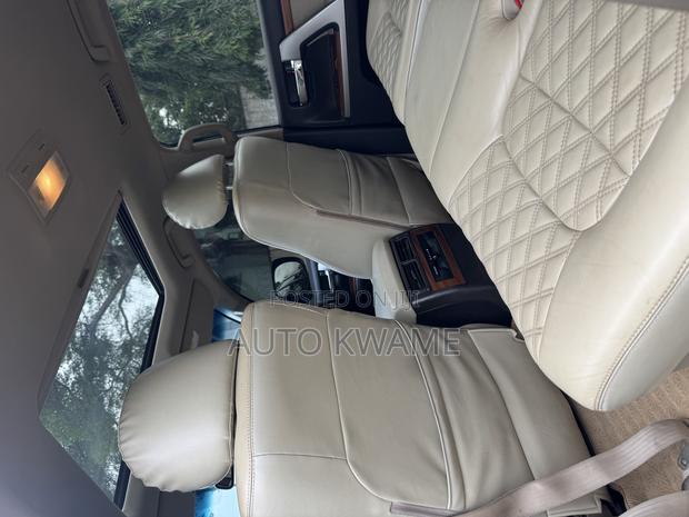 Toyota Land Cruiser 4.6 V8 VX-R 2015 Black