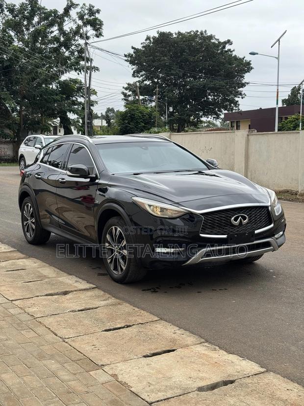 Infiniti QX30 2018 Black